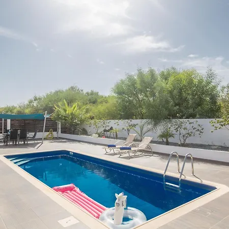 3 Schlafzimmer Mit Pool In Zentrum * Protaras