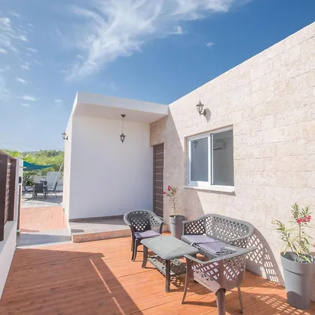 3 Schlafzimmer Mit Pool In Zentrum * Protaras
