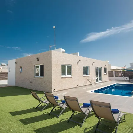 3 Schlafzimmer Mit Pool In Zentrum